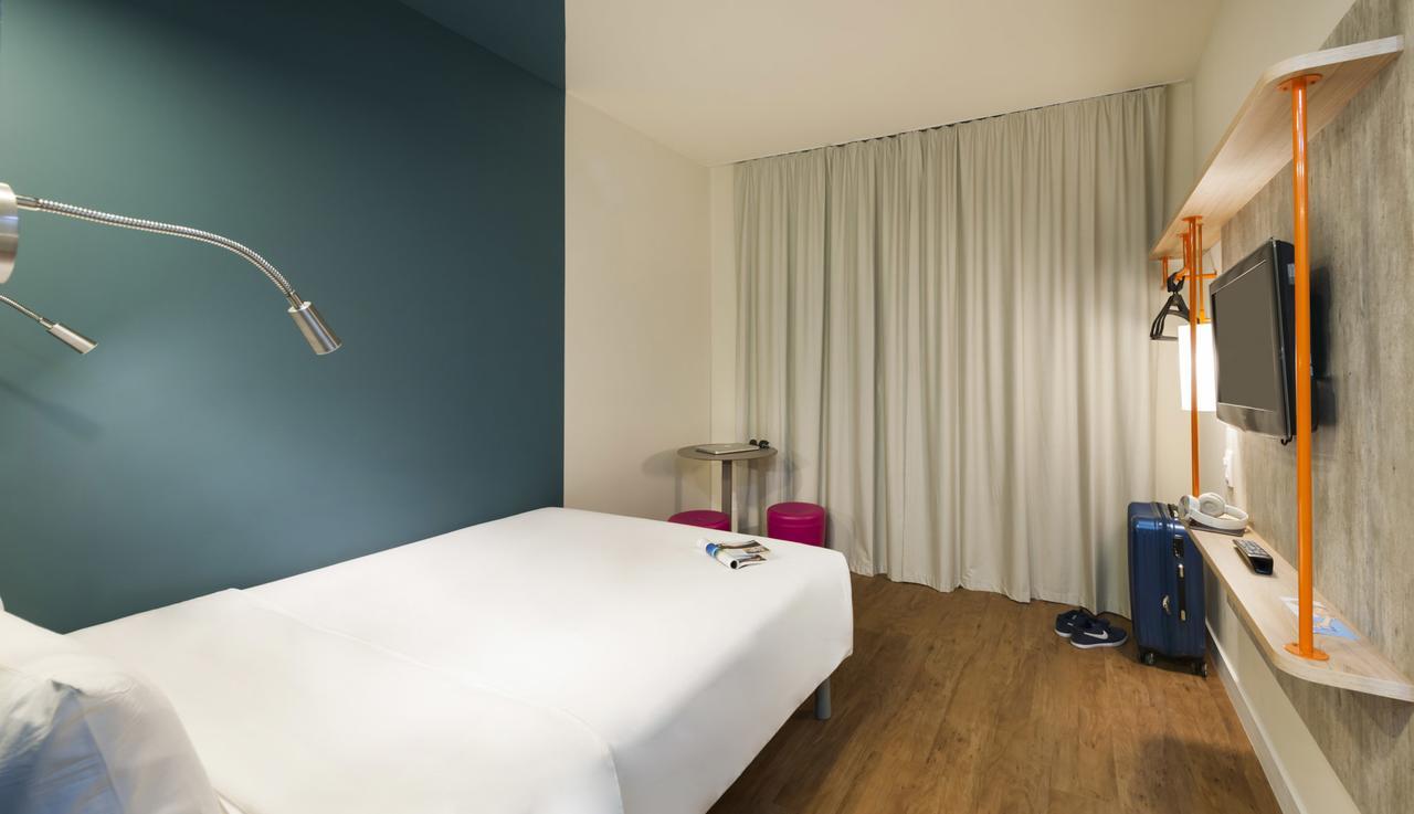 ibis budget Navegantes Itajaí Buitenkant foto